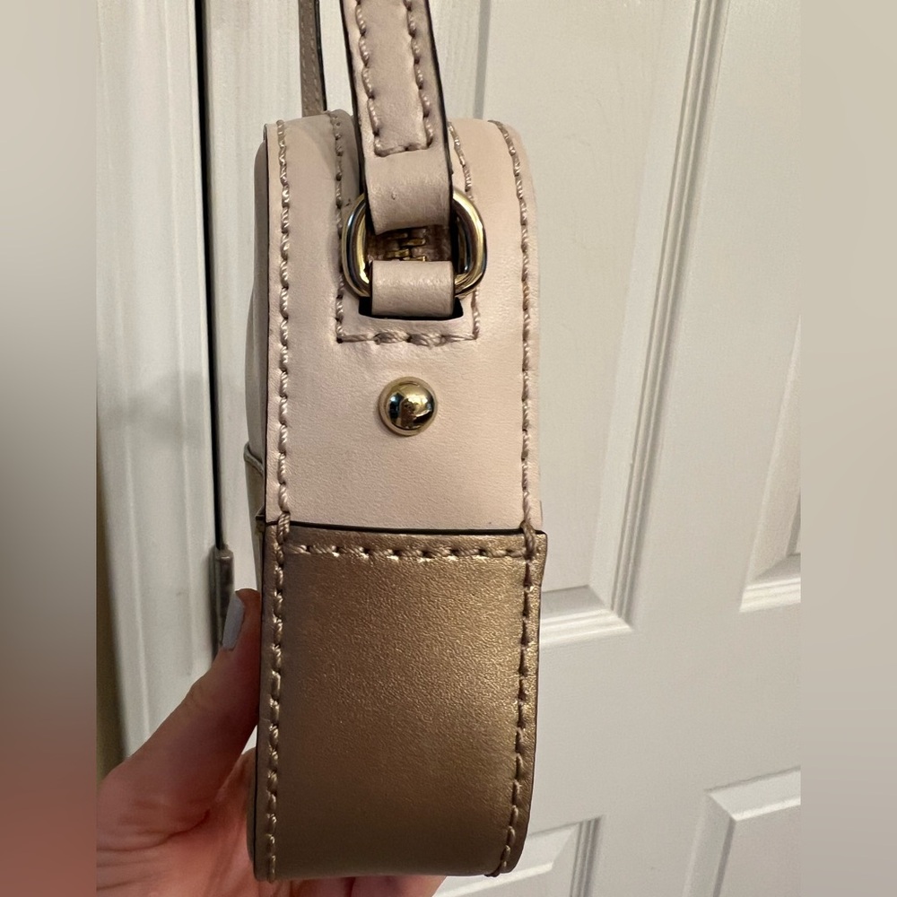 Kate Spade Cream and Gold Crossbody Bag - Picture 10 of 14